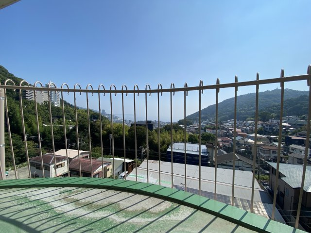 マンハイム熱海のバルコニー