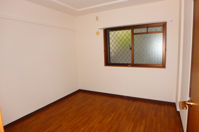 アルデール西宮の洋室