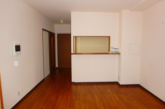 アルデール西宮の居間・リビング