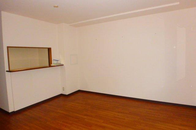 アルデール西宮の居間・リビング