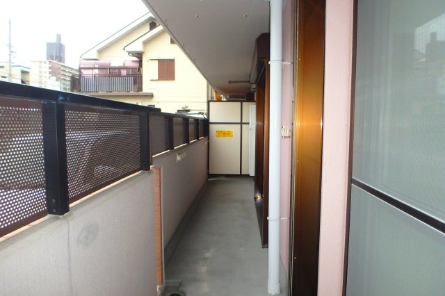 アルデール西宮のバルコニー