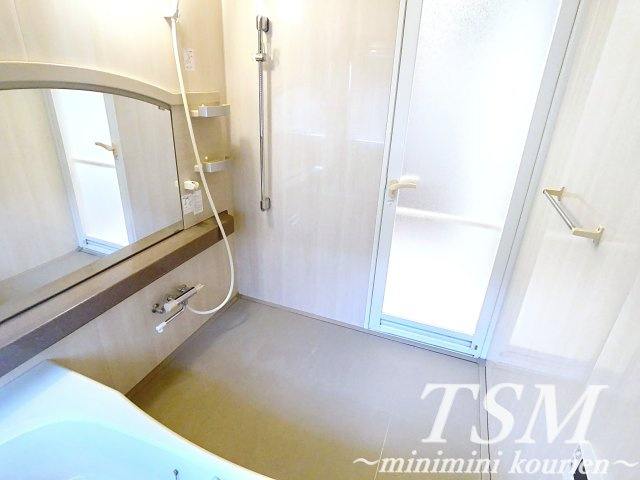 クレアシティ新石切の浴室