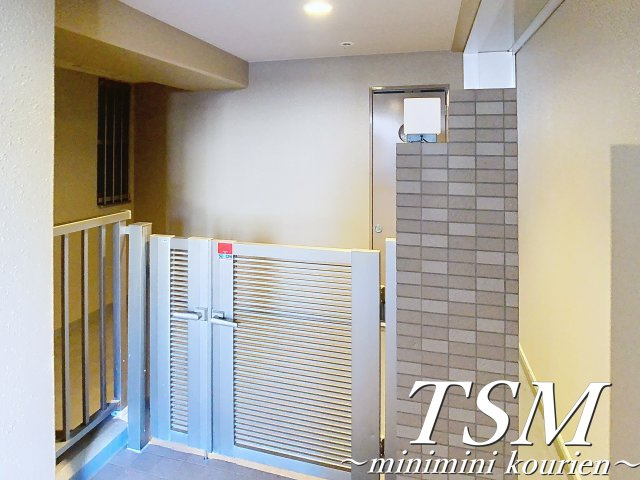 クレアシティ新石切の玄関