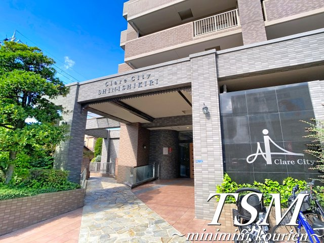クレアシティ新石切のエントランス