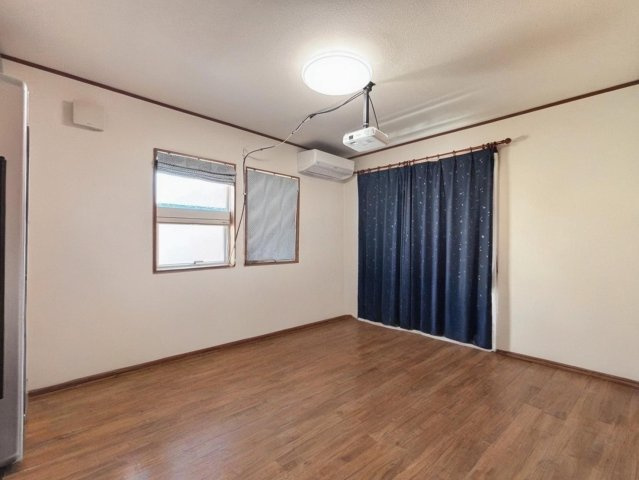 野田市五木新町　中古戸建の寝室|※この画像はAIで家具等を消した画像になります。