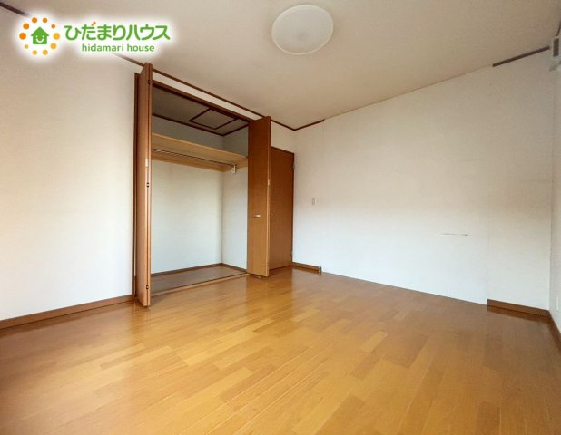野田市五木新町　中古戸建　平成17年築の寝室|もちろん収納もございます♪　奥行きがございますので、見た目以上にものが入りますよ♪