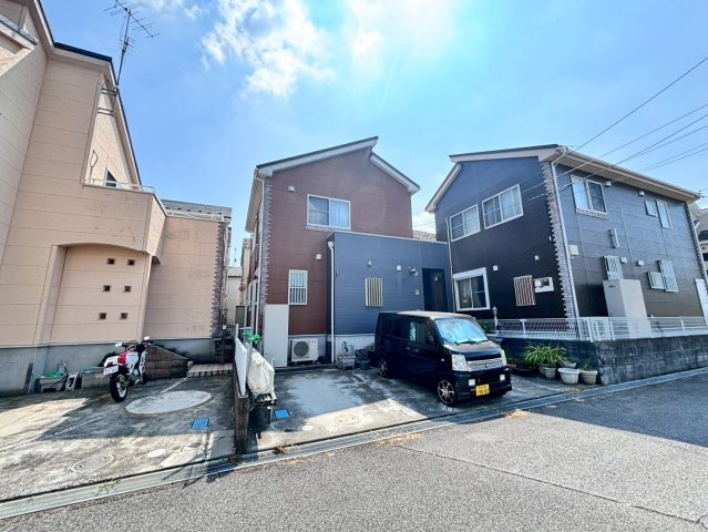 野田市五木新町　中古戸建の外観|閑静な住宅街の開発分譲地です。