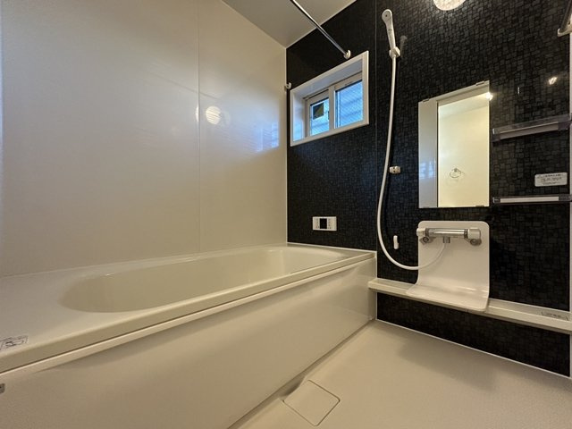 高崎市東貝沢町２丁目のアパートの浴室