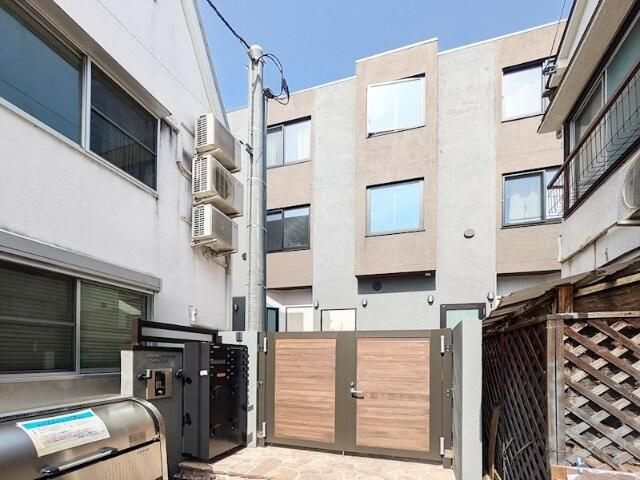 ルミドゥース目黒の外観