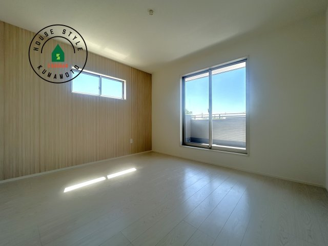 熊本市西区谷尾崎町第1-2棟（1号棟）　の内観：施工例|主寝室には収納力に優れたクローゼットがありますので、お部屋もすっきり片付きます。