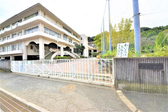 熊本市西区谷尾崎町第1-2棟（1号棟）　の周辺|池上小学校