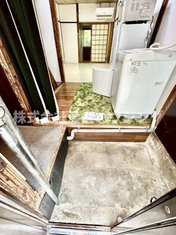 住吉区清水丘3丁目テラスハウスの玄関