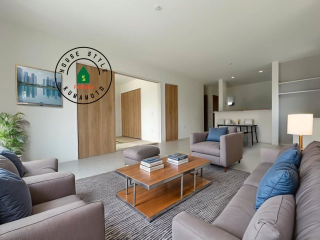 熊本市西区谷尾崎町第1-2棟（2号棟）　の内観：施工例|多くの時間を過すことになるリビングだからこそ、いつも穏やかな空間・解放感が味わえ毎日が充実します。