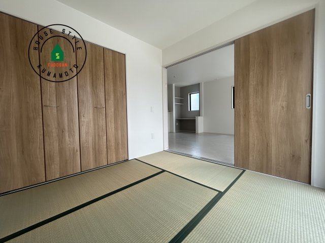 熊本市西区谷尾崎町第1-2棟（2号棟）　の内観：施工例|柔らかい畳が心地よい和室