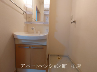 【独立洗面台】 | ヴィラセジュール | ★朝の身支度もラクラクの独立洗髪洗面台