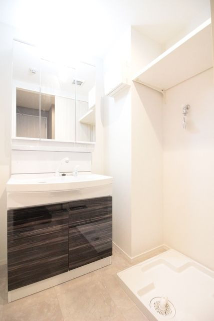 ラクラス箱崎宮前の洗面所