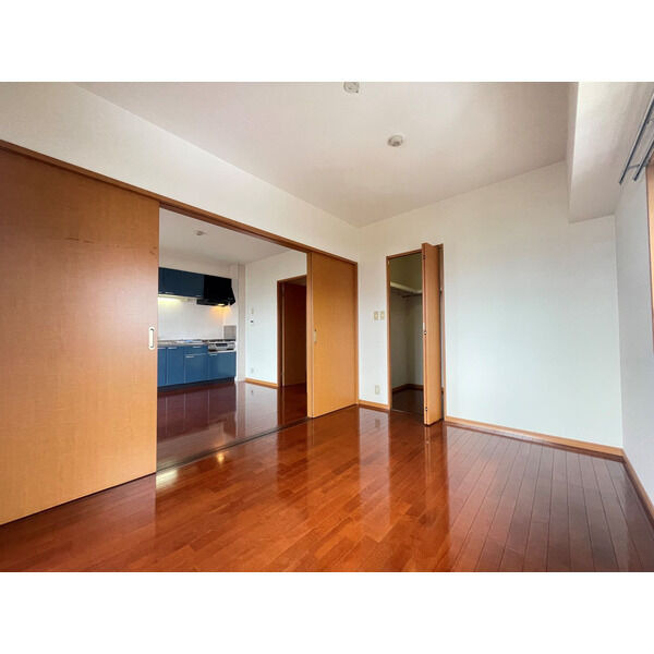 イーストフルハウスの居間・リビング