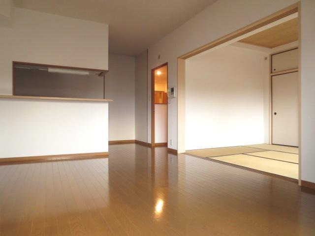 ニュー・アンフィニーの居間・リビング