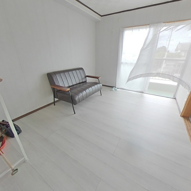 サンコーポ藤の居間・リビング