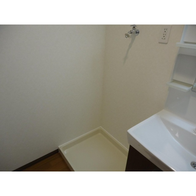 カインド・リバレインの設備