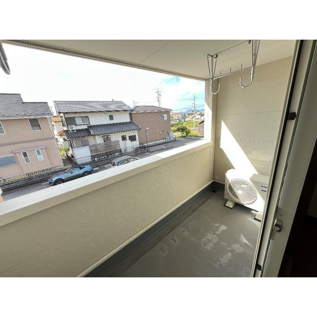 カインド・リバレインのバルコニー