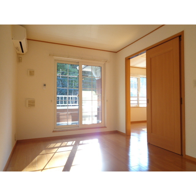 クラール　ハイムの居間・リビング