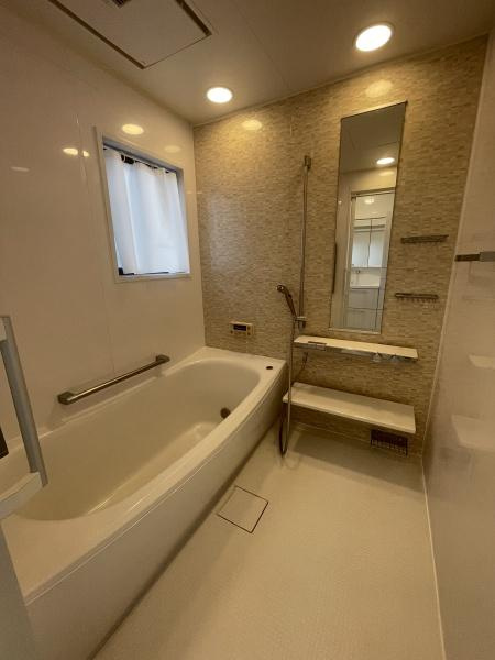 鳥取県倉吉市小田　中古戸建の浴室