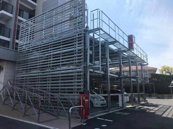 リコット岡崎駅東の駐車場