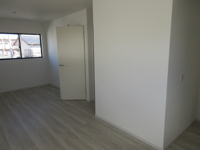 【仲介手数料無料】新築戸建　熊谷市別府2-66（全1棟）の洋室