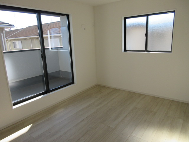 【仲介手数料無料】新築戸建　熊谷市別府2-66（全1棟）の洋室