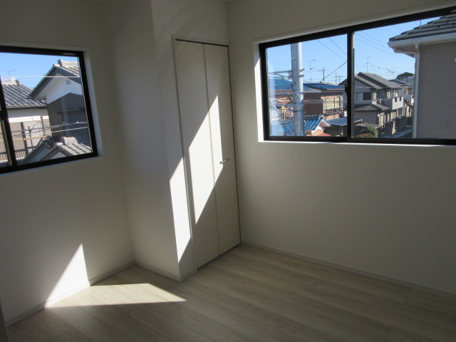 【仲介手数料無料】新築戸建　熊谷市別府2-66（全1棟）の洋室