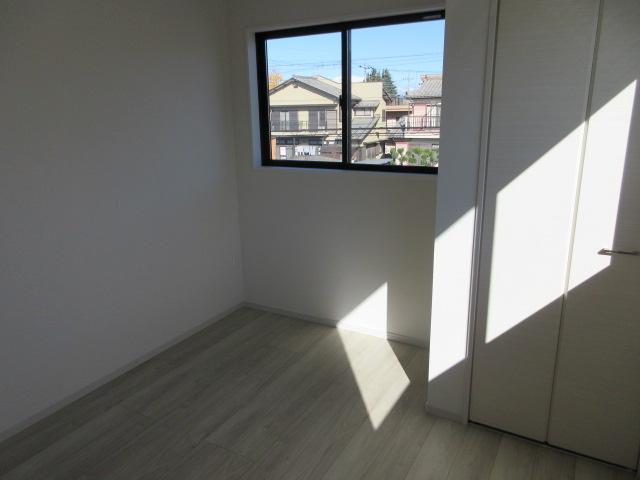 【仲介手数料無料】新築戸建　熊谷市別府2-66（全1棟）の洋室