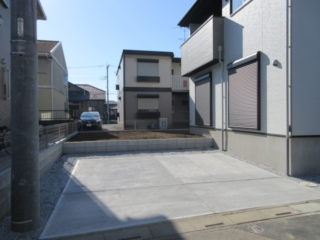 【仲介手数料無料】新築戸建　熊谷市別府2-66（全1棟）の駐車場
