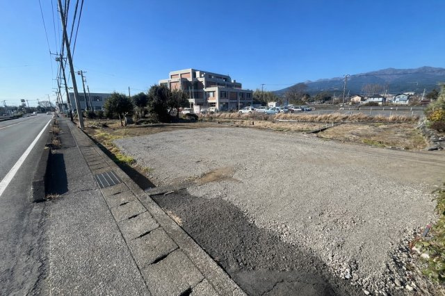 裾野市深良　土地