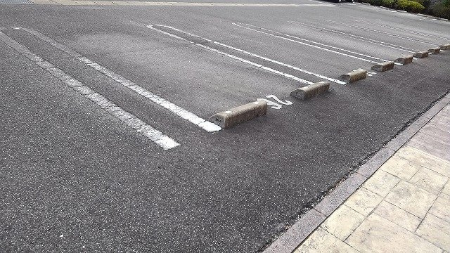 フローリア漣４号館の駐車場