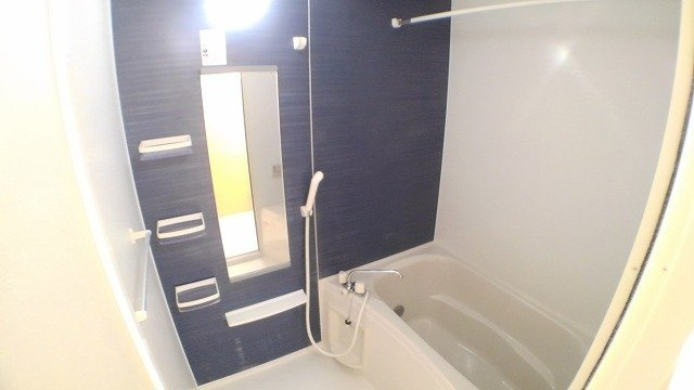 フローリア漣４号館の浴室