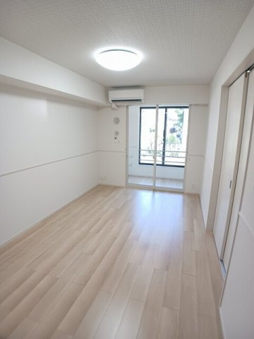 グラン　ルミエール　Ⅱの居間・リビング