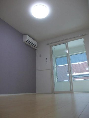 レーヴ　Ⅵの居間・リビング