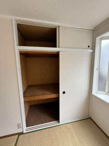 ニュー作新ハイツの収納|収納のためのスペースです