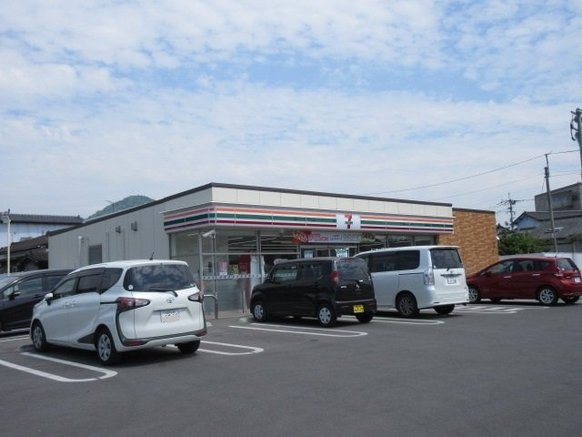 ルミエール今山の周辺|セブンイレブンまで440m