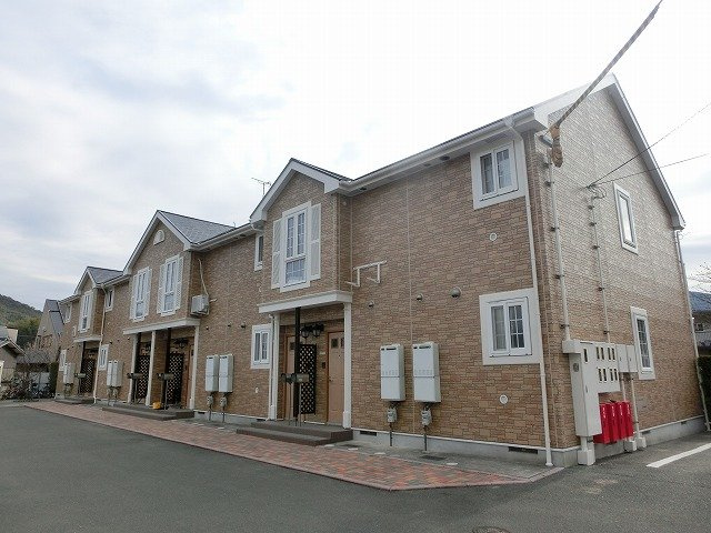 ルミエール今山の外観