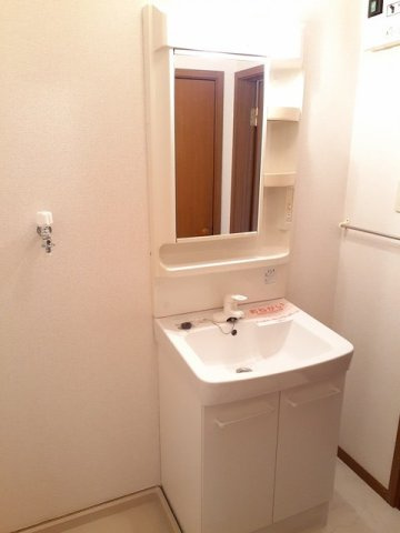 ルミエール今山の洗面所