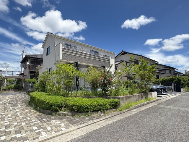 三田市弥生が丘2丁目4100万円の外観|南西側から撮影