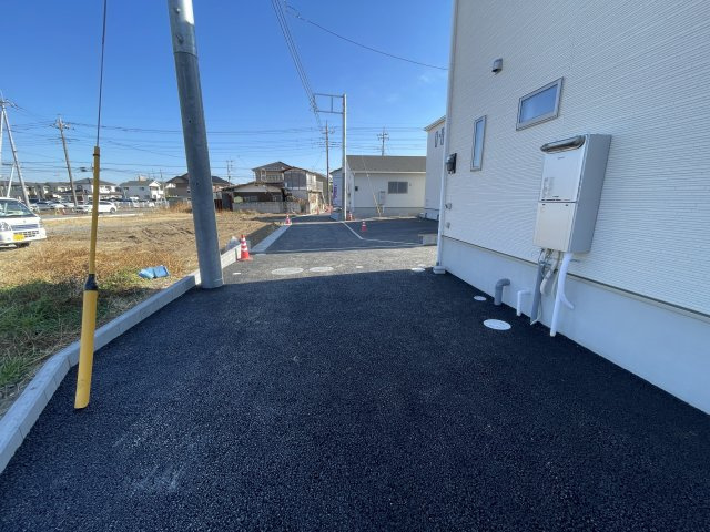 藤岡市岡之郷第２（全３棟）３号棟の駐車場