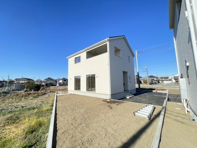藤岡市岡之郷第２（全３棟）３号棟の外観