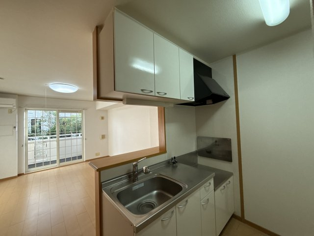 ワイズ　コンブリオのキッチン