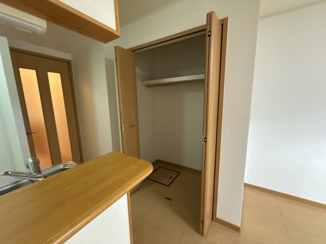 ワイズ　コンブリオの収納