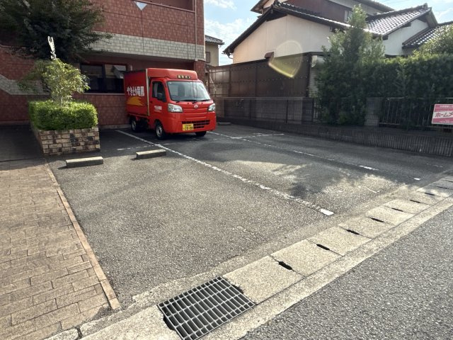 エクセルコートの駐車場