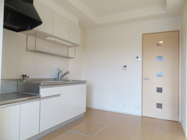 サンリット　レジデンス　社の居間・リビング