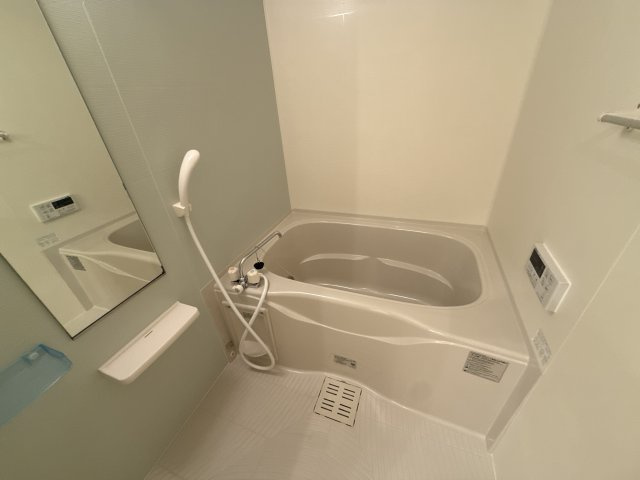 サニー青山の浴室